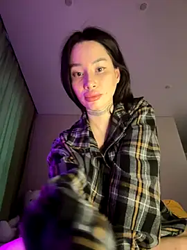 Yunasi online show from 31, 10, 2025