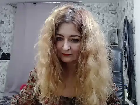 Helen1974 online show from 4, 12, 2024