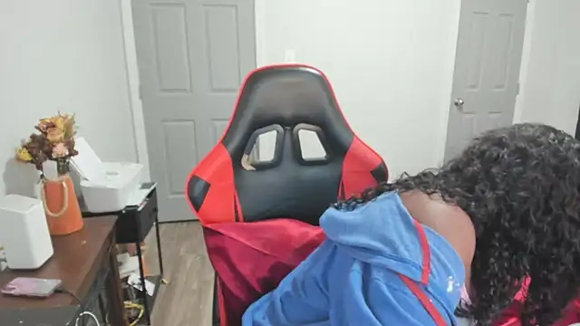 demi xoxo online show from 22, 12, 2025