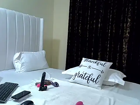 Baby champagne  online show from 4, 12, 2024