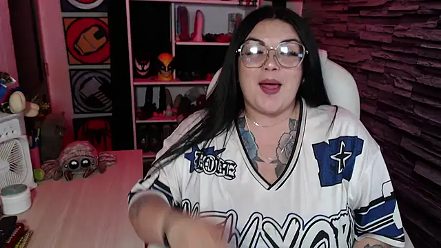 Snapshot of juliette_rd chatting on 19, 6, 2026 juliette rd online show from 19, 6, 2026