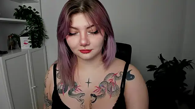 GabbiePerfect online show from 12, 4, 2026