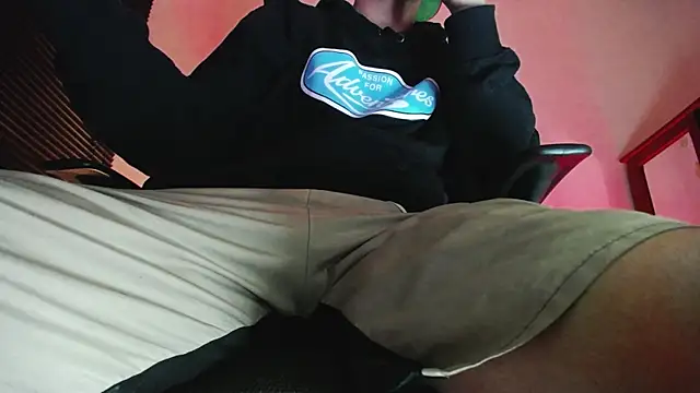 zacwatson  online show from 7, 2, 2026