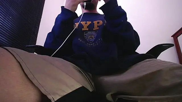 Snapshot of zacwatson_ chatting on 3, 6, 2026 zacwatson online show from 3, 6, 2026