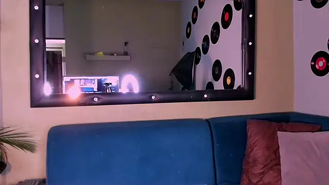 Sussy Bell01 online show from 3, 12, 2024