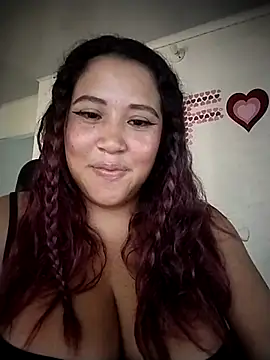 Snapshot of I_am_yours- chatting on 24, 4, 2026 I am yours- online show from 24, 4, 2026