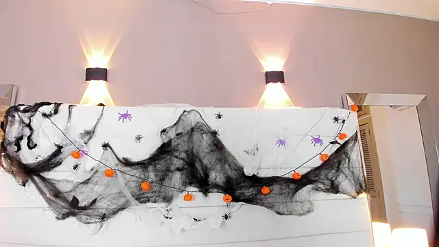 Lilly 2809  online show from 31, 10, 2025