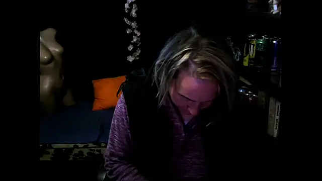 wLESLYMOSw online show from 15, 10, 2025