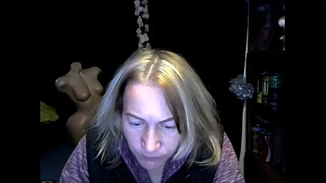 wLESLYMOSw online show from 16, 10, 2025