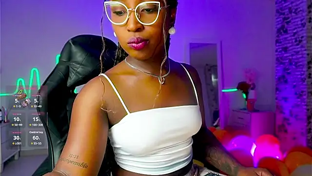 EmmaSanzz  online show from 23, 9, 2025