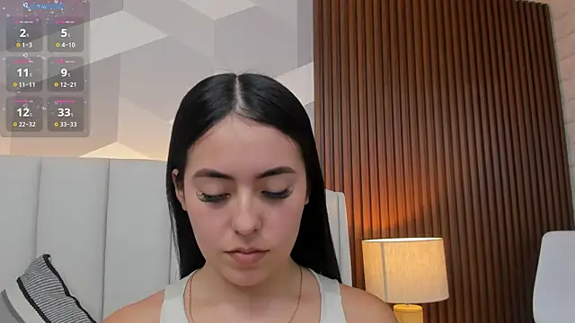 Julietasantos   online show from 15, 12, 2025