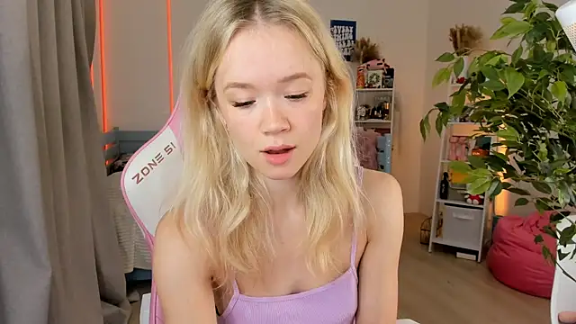 Lily Young online show from 23, 10, 2025