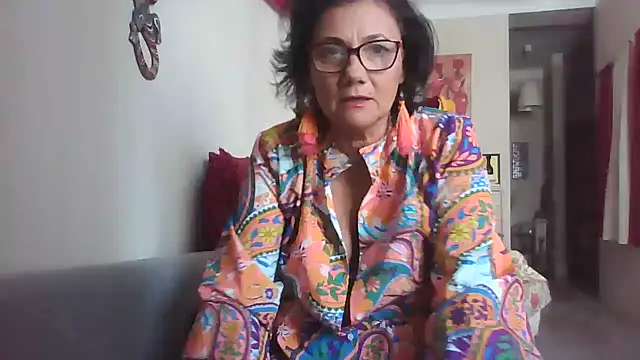 Snapshot of LadyLizi chatting on 2, 6, 2026 LadyLizi online show from 2, 6, 2026