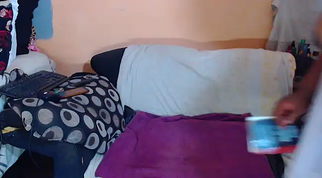 Snapshot of BigHotMatureXx chatting on 7, 12, 2024 BigHotMatureXx online show from 7, 12, 2024