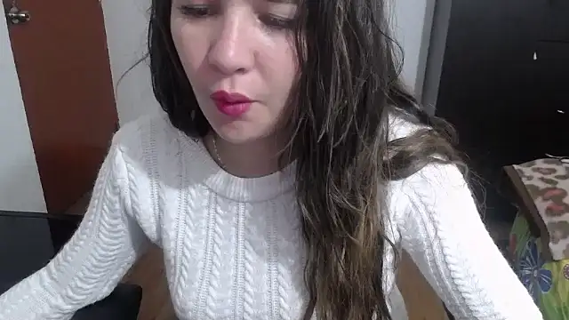 Snapshot of Luna_girlhot_ chatting on 3, 3, 2025 Luna girlhot  online show from 3, 3, 2025