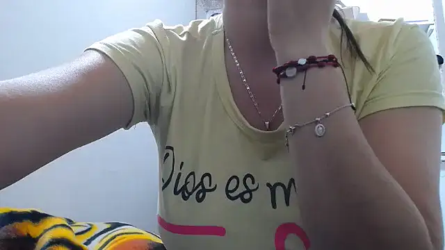 Luna girlhot  online show from 7, 4, 2026