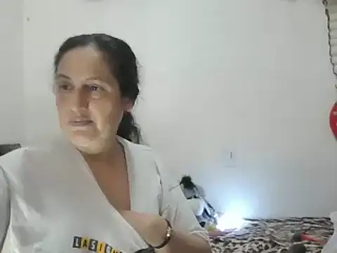 Snapshot of ximenajimenez chatting on 2, 2, 2025 ximenajimenez online show from 2, 2, 2025