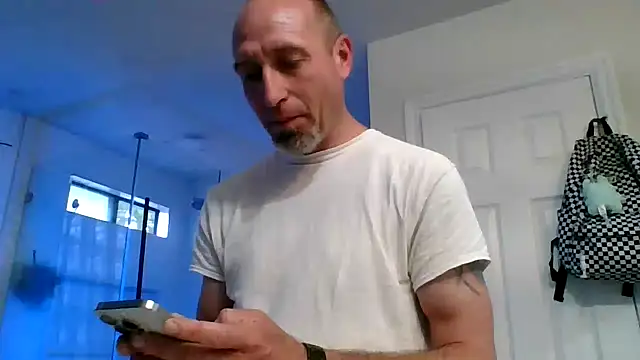 Snapshot of El_Gizmo chatting on 1, 4, 2026 El Gizmo online show from 1, 4, 2026