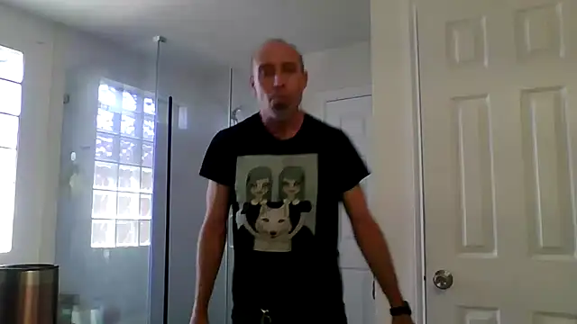 Snapshot of El_Gizmo chatting on 31, 5, 2026 El Gizmo online show from 31, 5, 2026