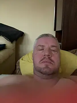 Snapshot of Evolite123 chatting on 8, 3, 2025 Evolite123 online show from 8, 3, 2025