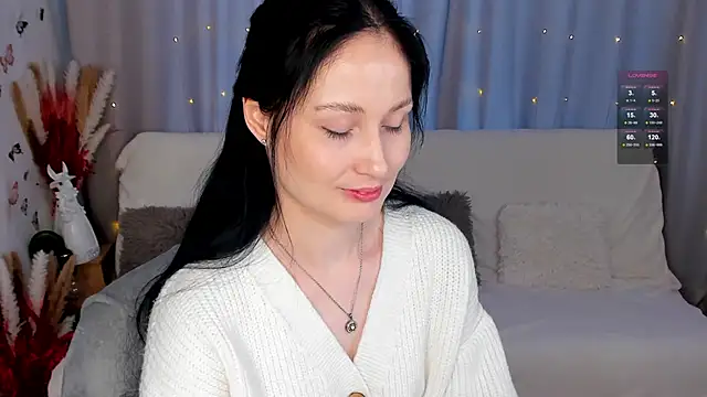 Snapshot of LisaMooore chatting on 11, 1, 2025 LisaMooore online show from 11, 1, 2025