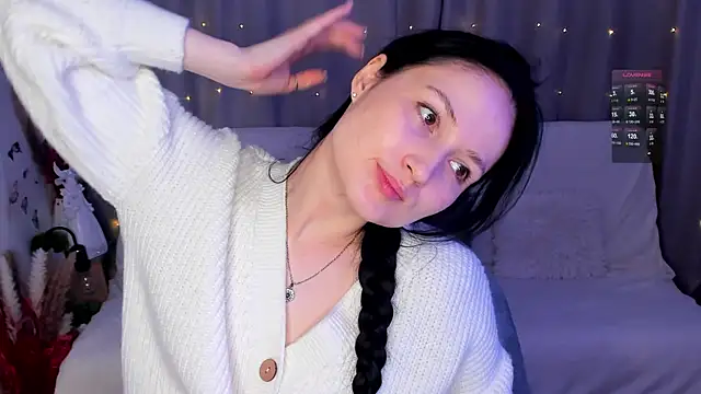 Snapshot of LisaMooore chatting on 11, 1, 2025 LisaMooore online show from 11, 1, 2025