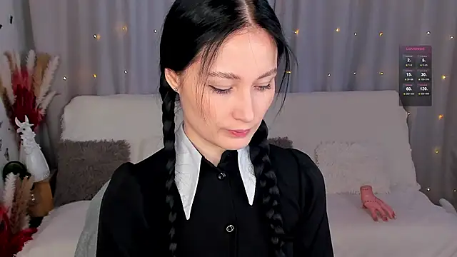 Snapshot of LisaMooore chatting on 13, 2, 2025 LisaMooore online show from 13, 2, 2025