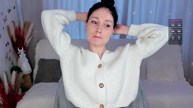 Snapshot of LisaMooore chatting on 25, 2, 2025 LisaMooore online show from 25, 2, 2025