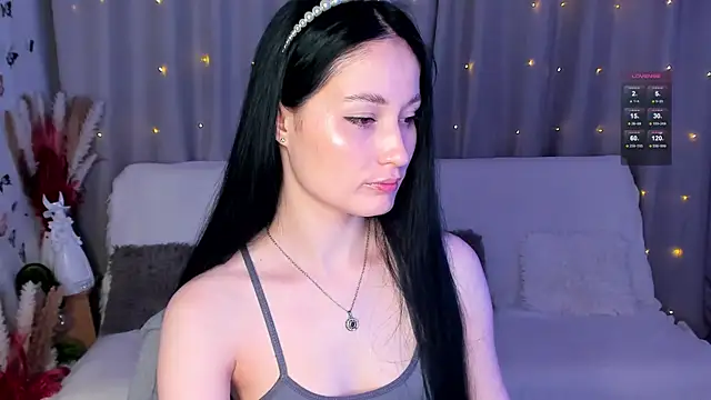 Snapshot of LisaMooore chatting on 27, 2, 2025 LisaMooore online show from 27, 2, 2025