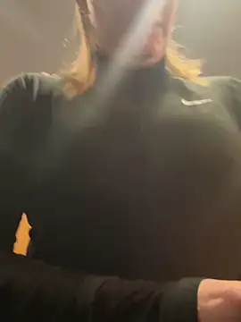 Snapshot of notlikeothergirlsEW12 chatting on 20, 3, 2025 notlikeothergirlsEW12 online show from 20, 3, 2025