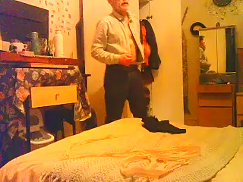 Snapshot of DaddyQuimHot chatting on 11, 12, 2024 DaddyQuimHot online show from 11, 12, 2024