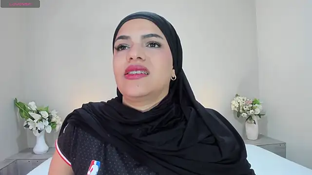Snapshot of Umarani_ chatting on 5, 5, 2026 Umarani online show from 5, 5, 2026