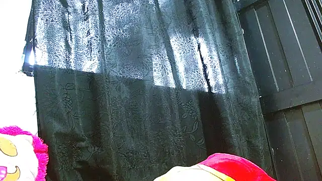 tomboyblue online show from 15, 4, 2026