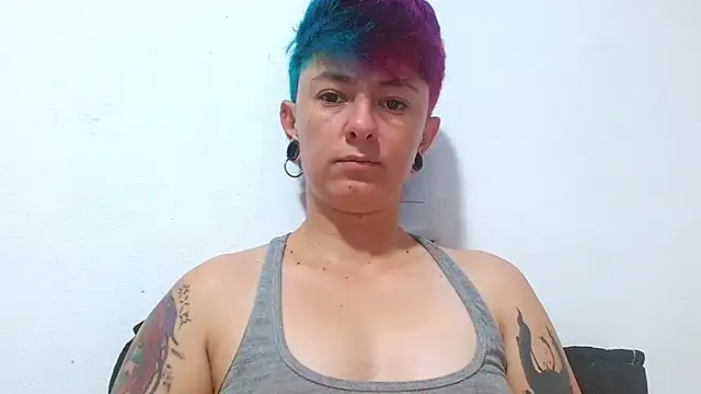 Snapshot of tomboyblue chatting on 20, 5, 2026 tomboyblue online show from 20, 5, 2026