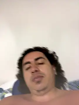 DanielGomez9 online show from 4, 12, 2025