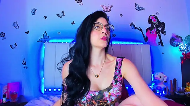 caro lyne  online show from 17, 2, 2026