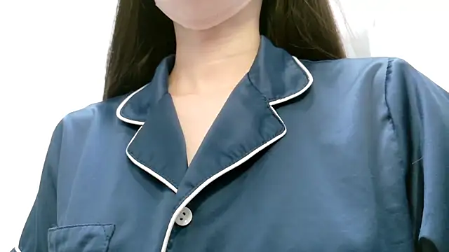 Snapshot of _mi_tsu_ki_ chatting on 2, 3, 2025  mi tsu ki  online show from 2, 3, 2025