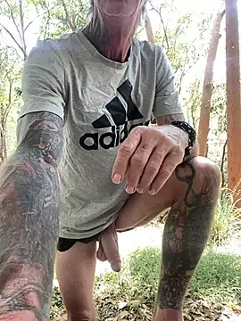 Snapshot of hhhorniee chatting on 11, 2, 2025 hhhorniee online show from 11, 2, 2025