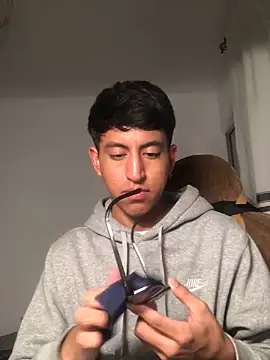 modelo180 online show from 10, 9, 2025