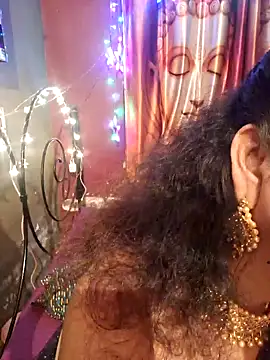 Snapshot of Maaya66 chatting on 5, 1, 2025 Maaya66 online show from 5, 1, 2025