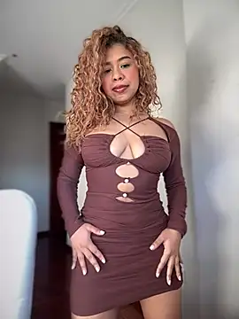 LEONCITA  online show from 28, 2, 2025