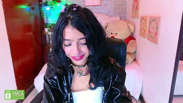 Snapshot of REDHOTTER_ chatting on 7, 1, 2026 REDHOTTER online show from 7, 1, 2026