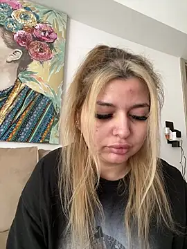 AllysonK online show from 5, 4, 2026