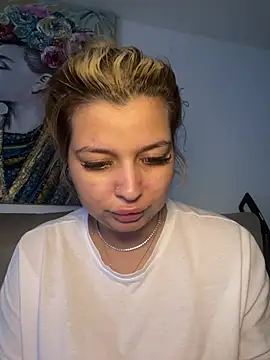 Snapshot of AllysonK chatting on 23, 6, 2026 AllysonK online show from 23, 6, 2026