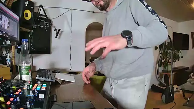 rosaeichel online show from 6, 2, 2026