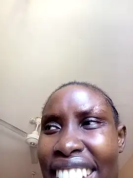 Snapshot of zainabsmile chatting on 3, 4, 2026 zainabsmile online show from 3, 4, 2026