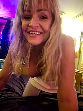 annika lately online show from 10, 4, 2026