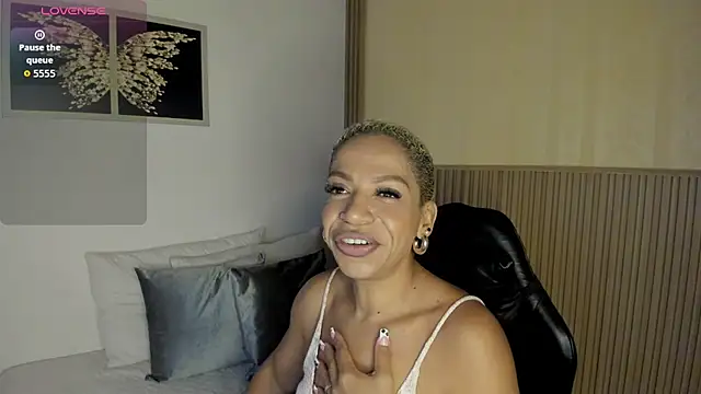 summer night  online show from 5, 2, 2026