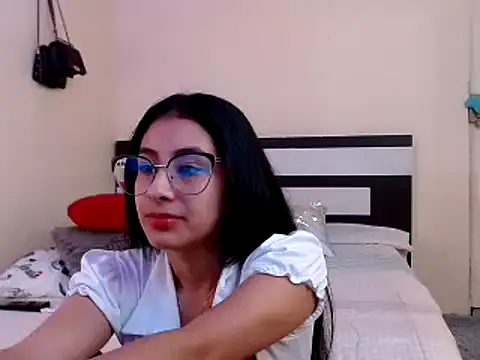 Snapshot of chika_hellar chatting on 18, 2, 2025 chika hellar online show from 18, 2, 2025