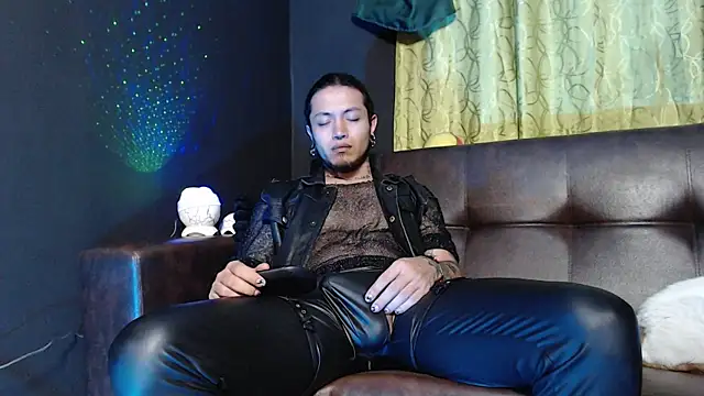 Snapshot of Dicaprioo_ chatting on 1, 5, 2026 Dicaprioo online show from 1, 5, 2026